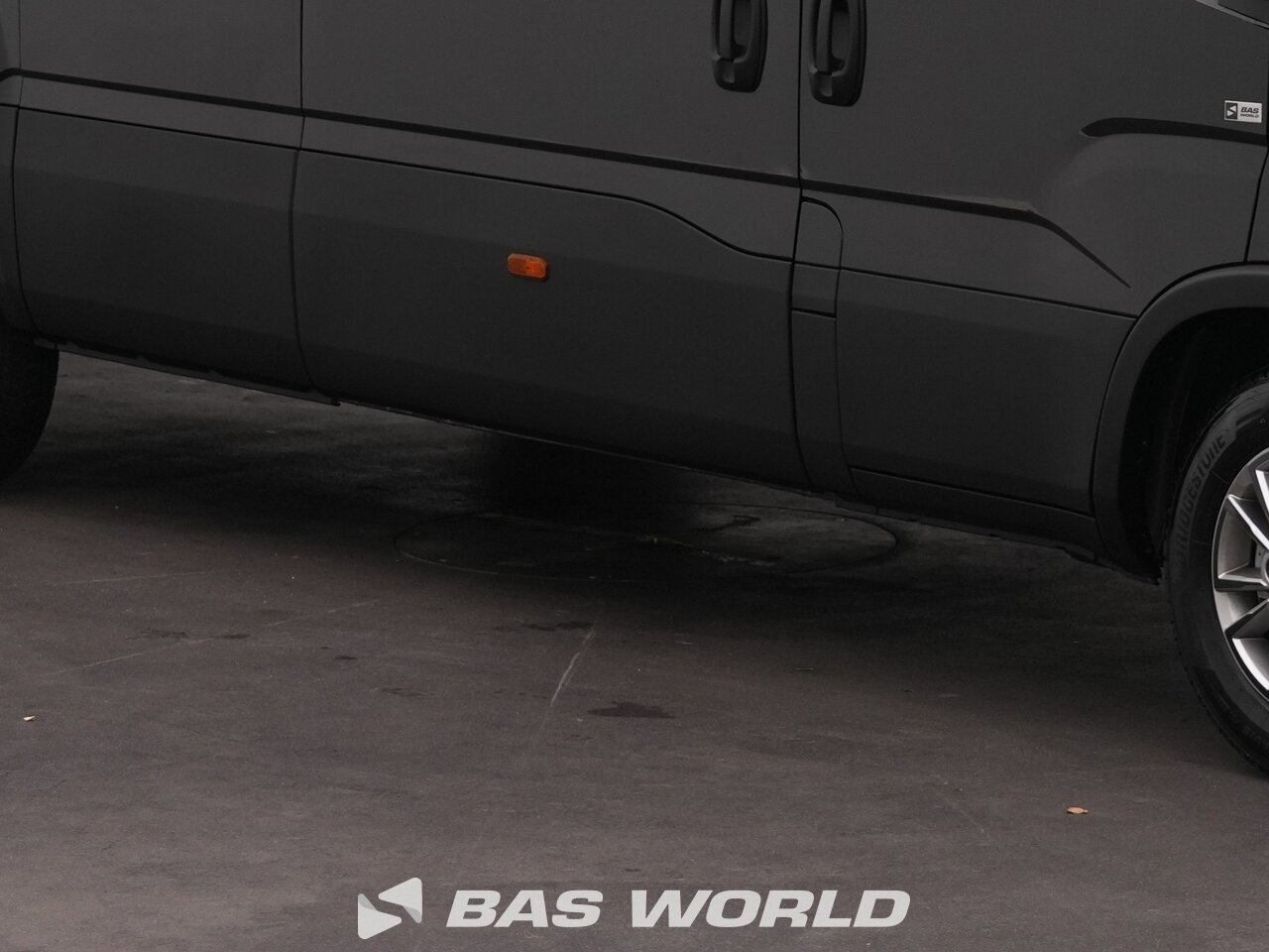 Other : Iveco Daily 35S21 Затворен ван