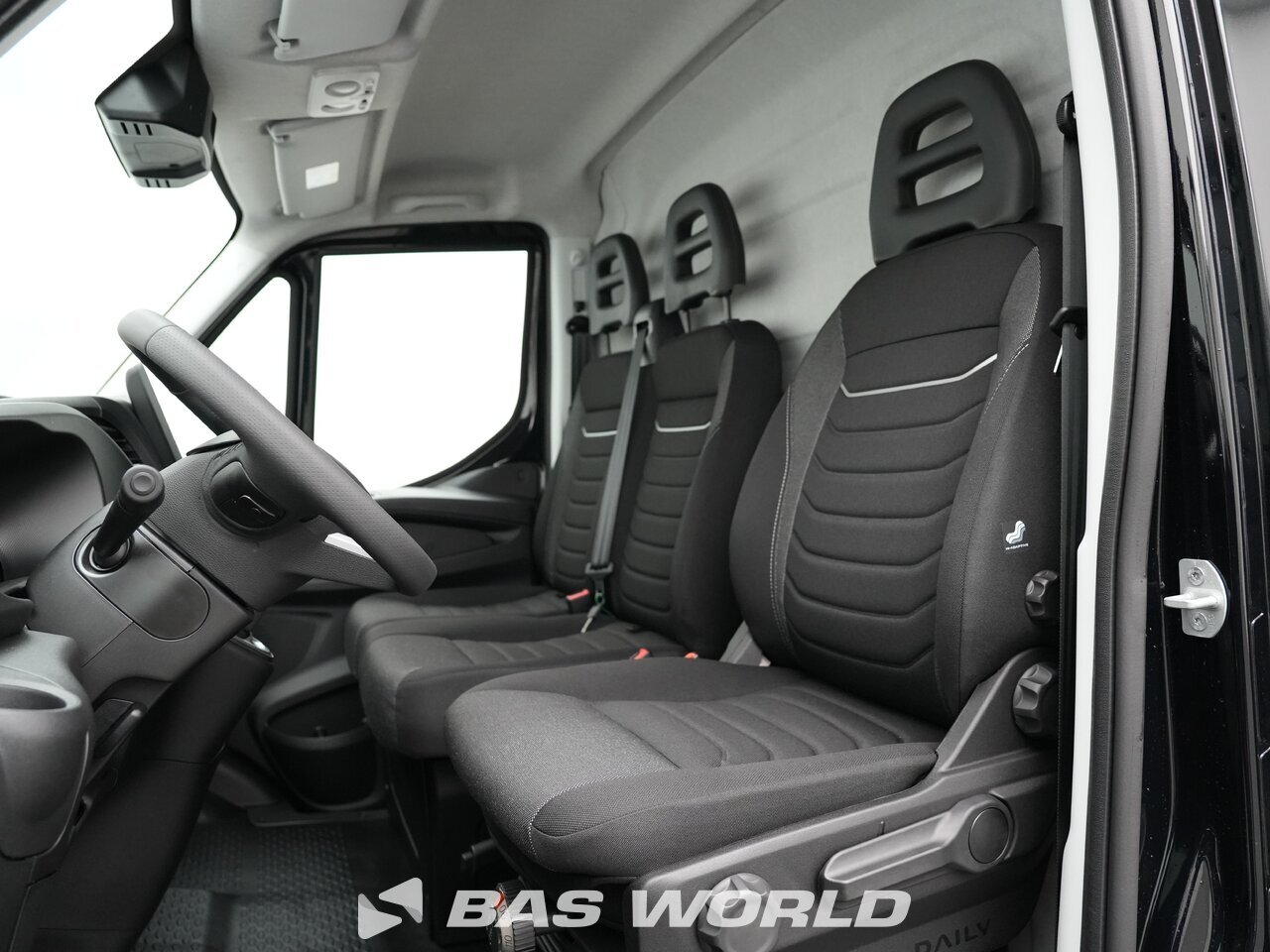 Other : Iveco Daily 35S21 Затворен ван
