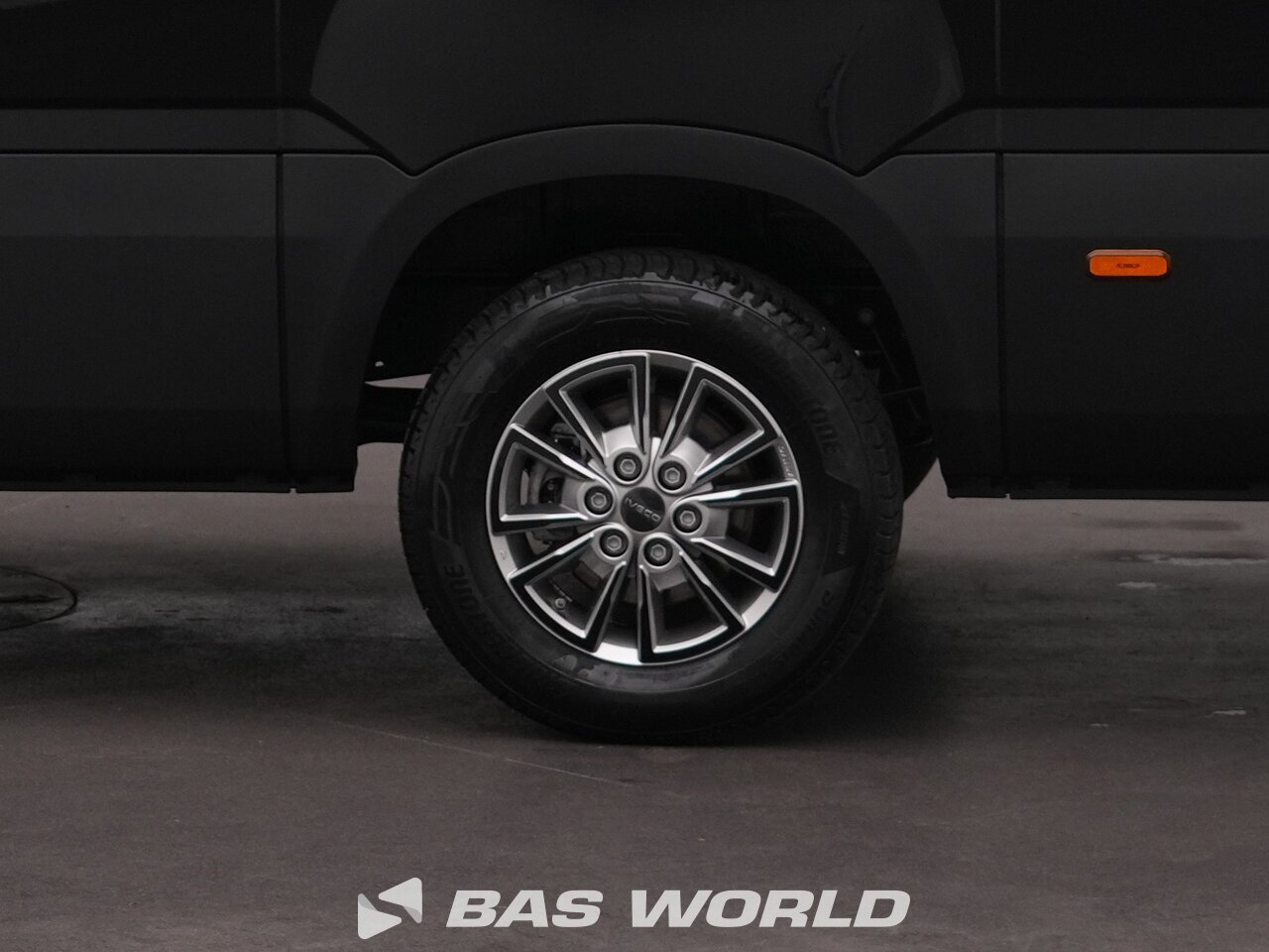 Other : Iveco Daily 35S21 Затворен ван