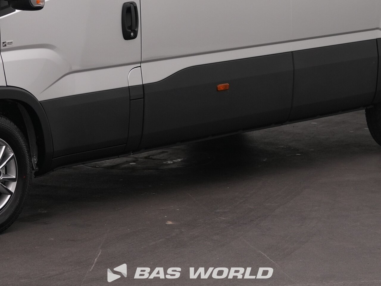 Other : Iveco Daily 35S21 Furgonetka