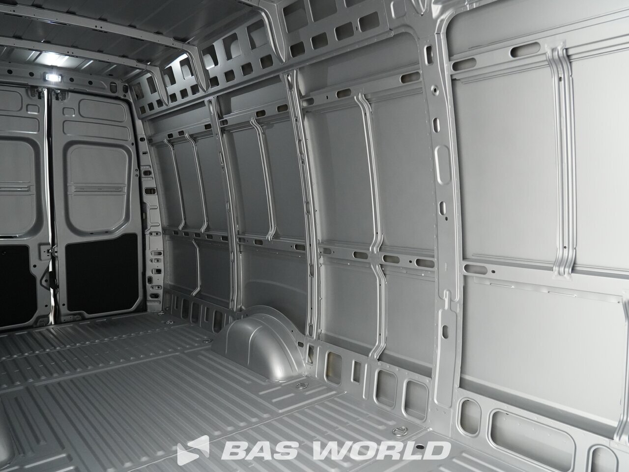 Other : Iveco Daily 35S21 Furgonetka