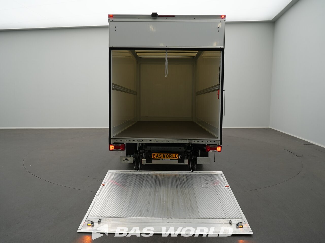 Other : Iveco Daily 35S18 Containere pentru