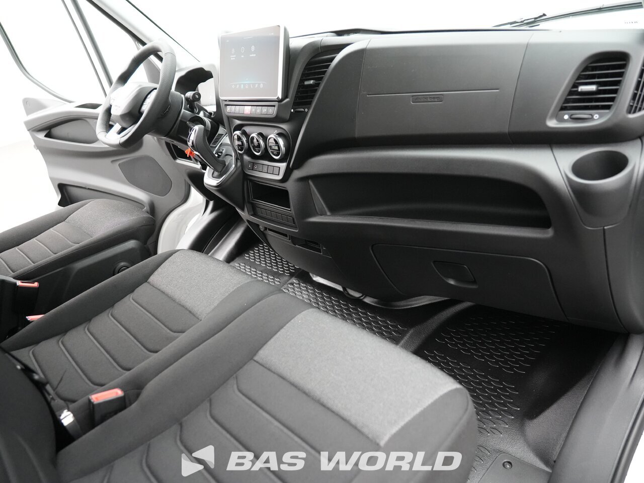 Other : Iveco Daily 35S18 Stängda lastbilskarosser