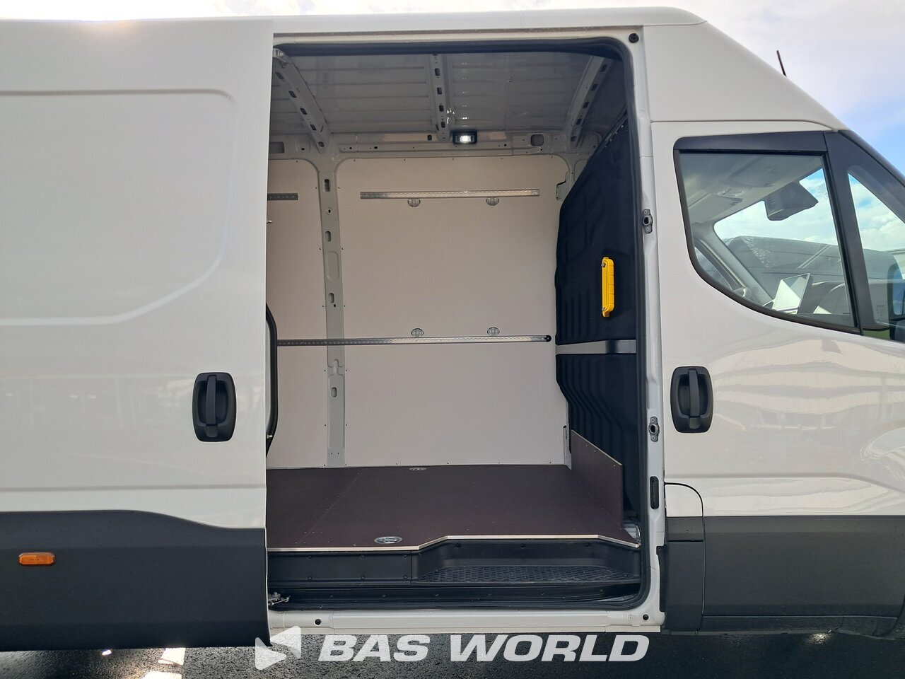 Other : Iveco Daily 35S21 Furgonetka