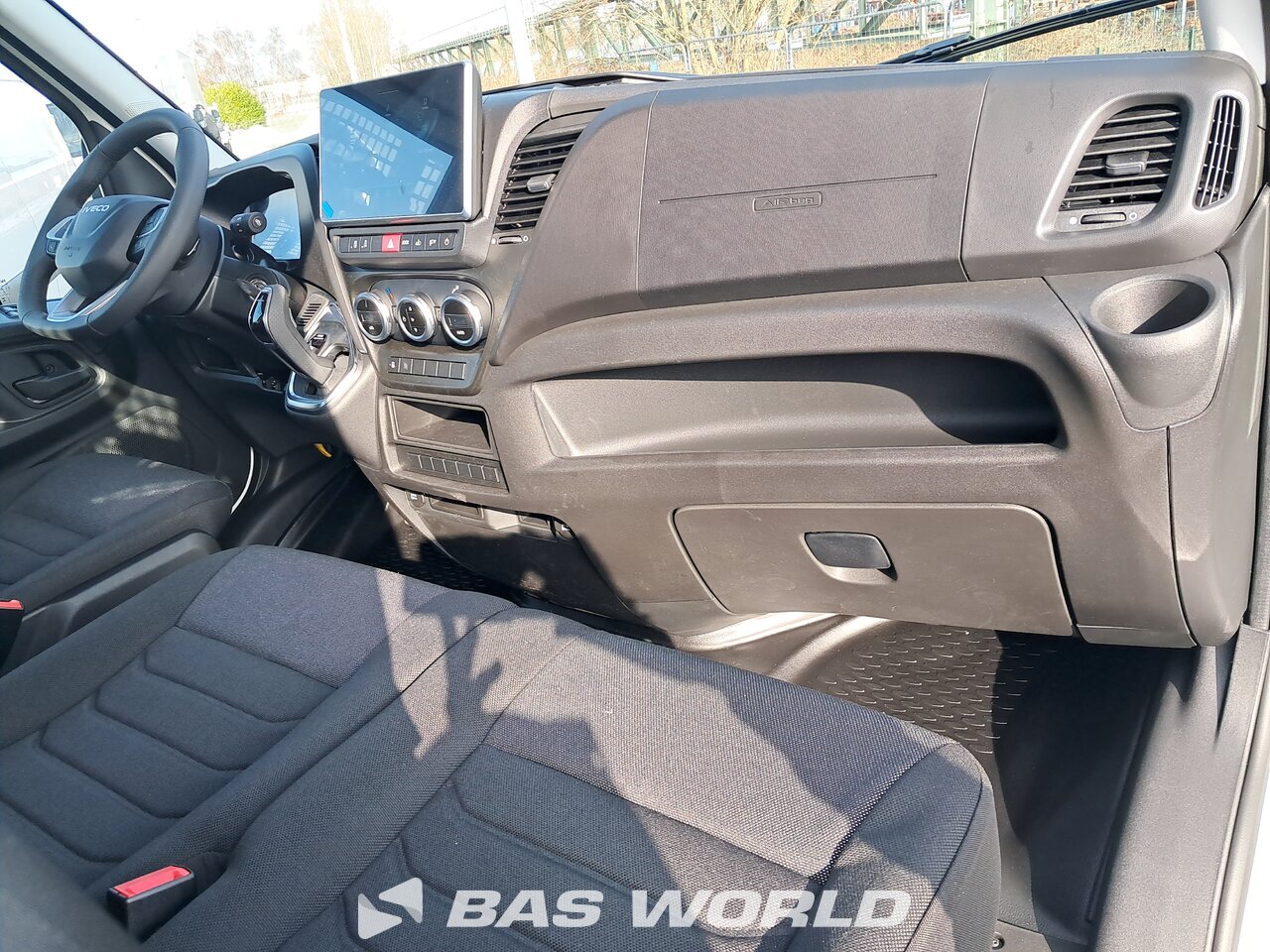 Other : Iveco Daily 35C21 مفتوح
