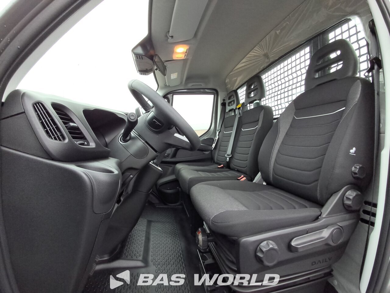 Other : Iveco Daily 35C21 Отворен