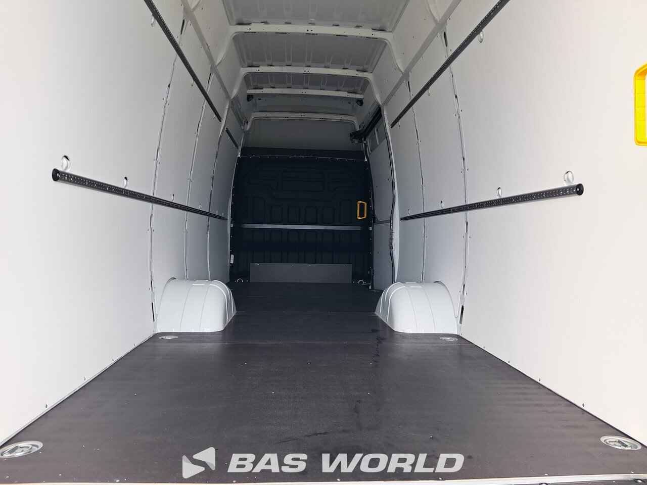 Other : Iveco Daily 35C21 Closed box van
