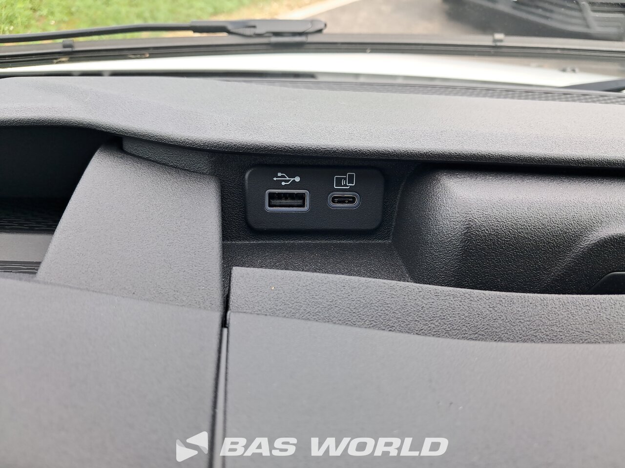 Other : Iveco Daily 35C21 Closed box van