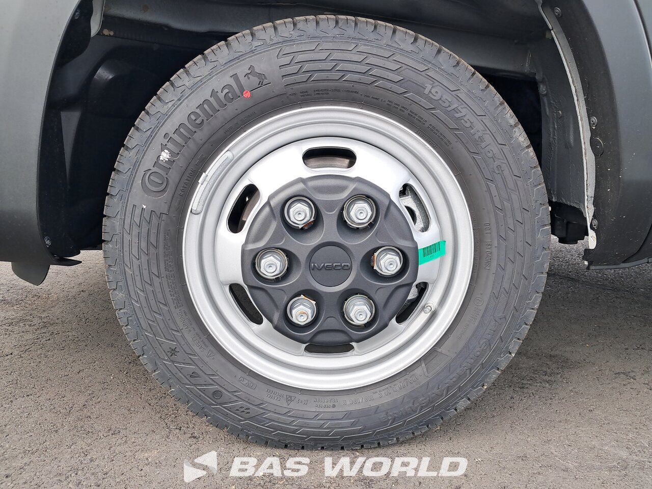 Other : Iveco Daily 35C21 Closed box van