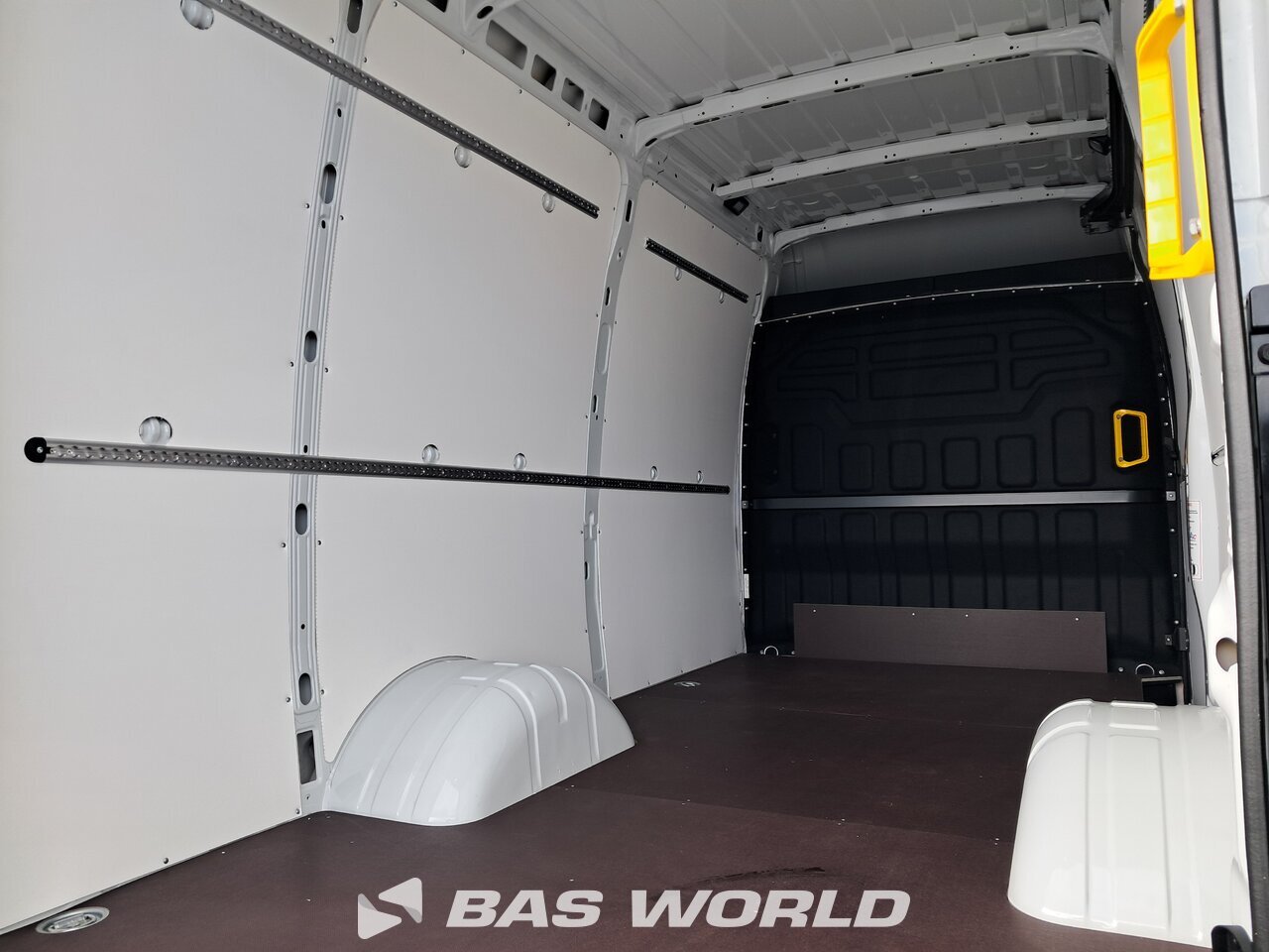 Other : Iveco Daily 35C21 Furgoneta cerrada