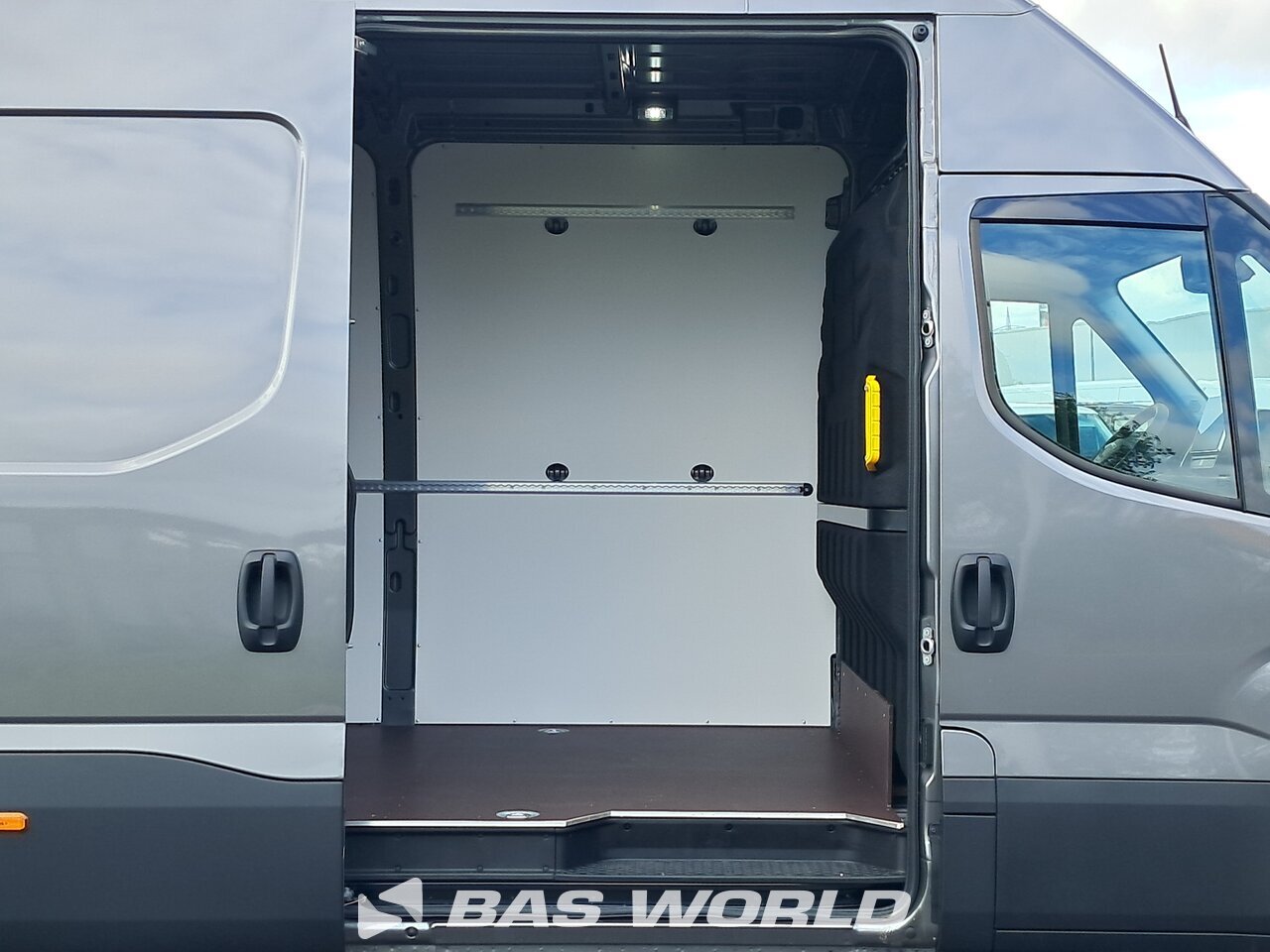 Other : Iveco Daily 35C21 Duba închisă