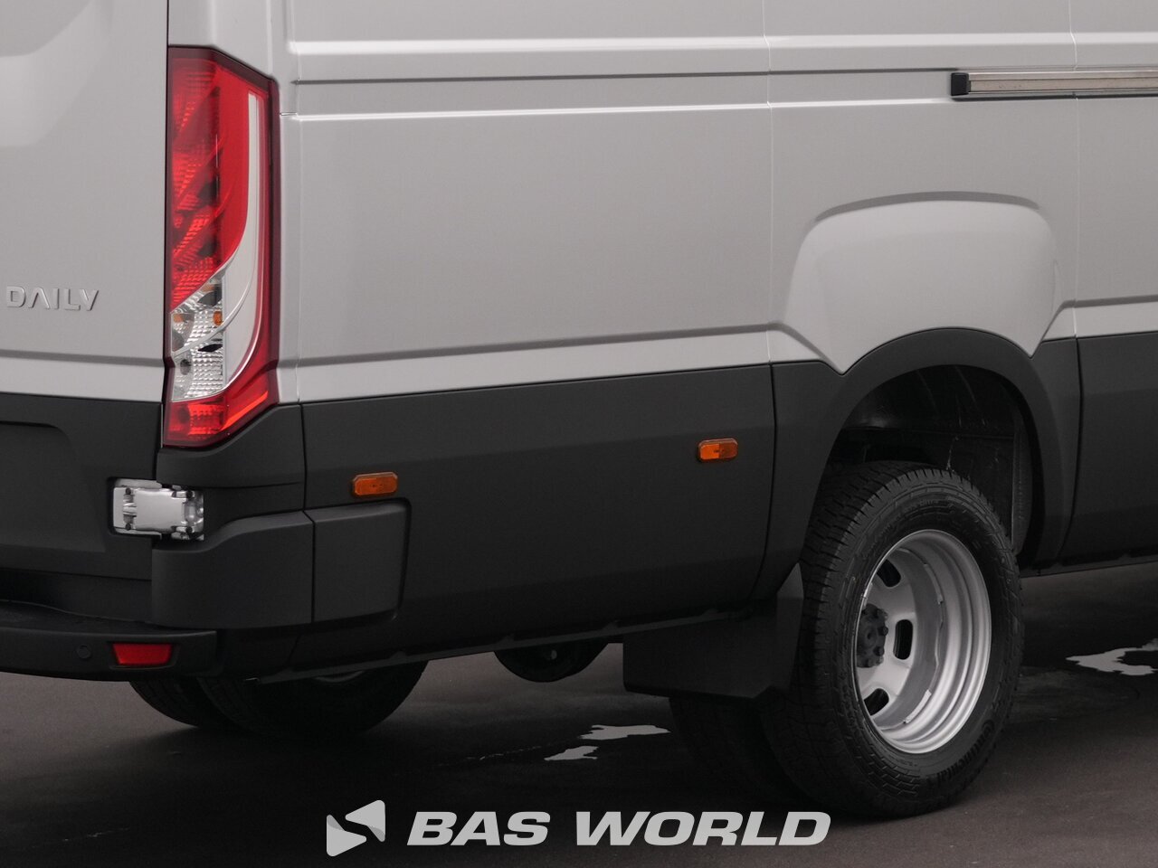 Other : Iveco Daily 35C21 Duba închisă