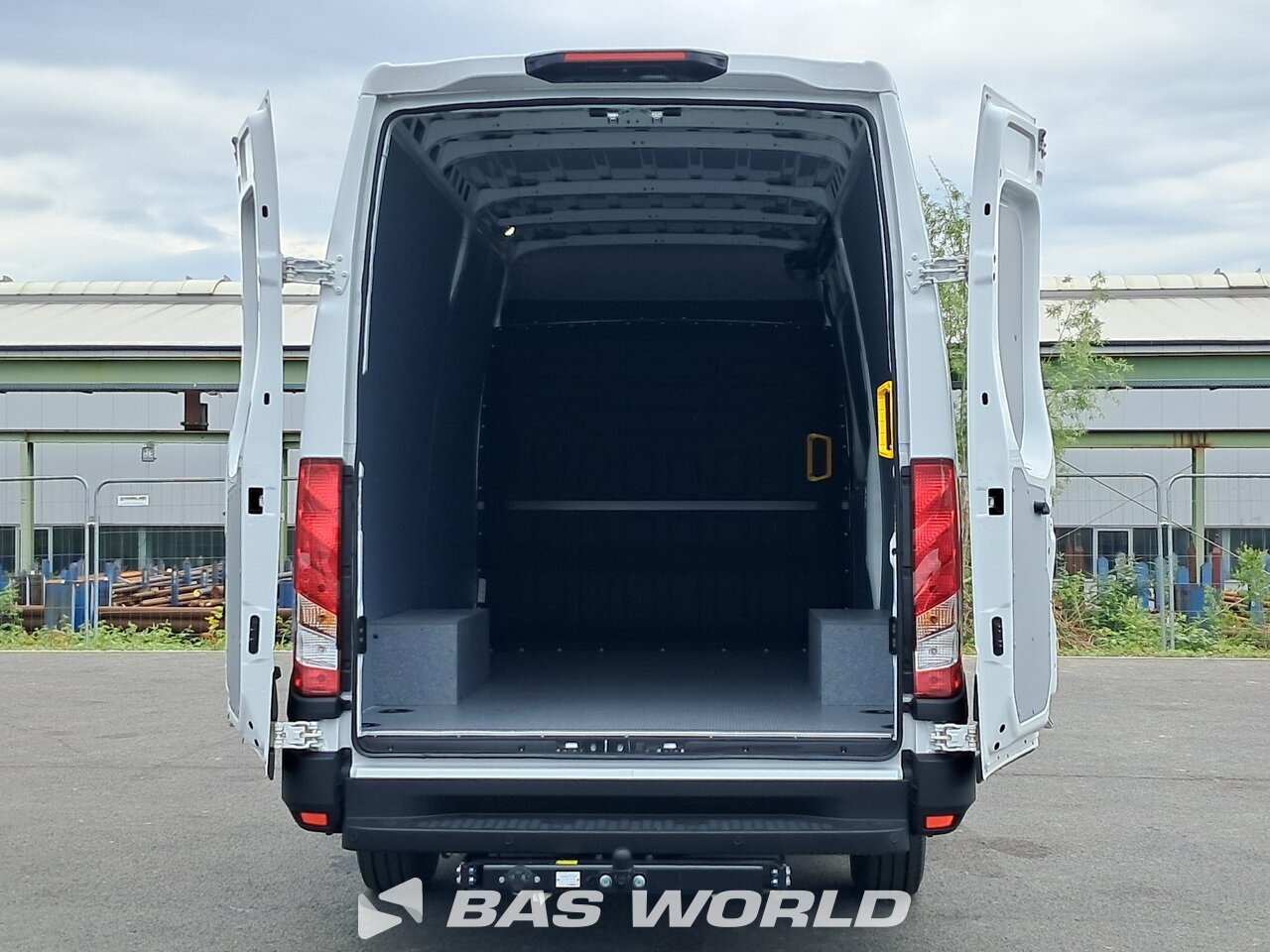 Other : Iveco Daily 35S16 закрыто