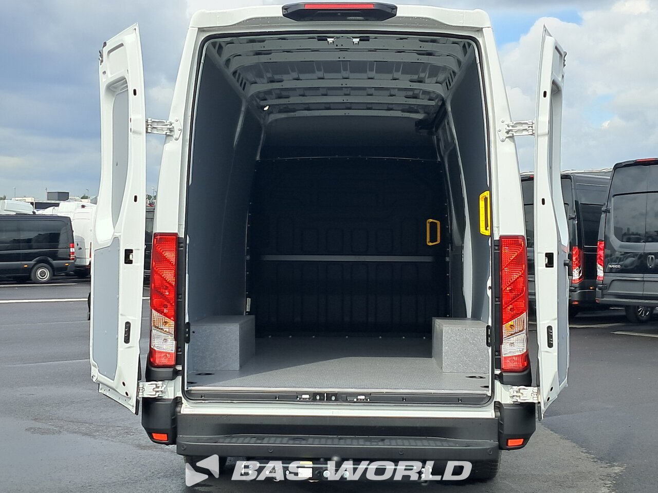 Other : Iveco Daily 35S18 Furgonetka