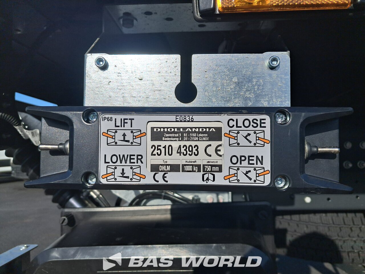 Other : Iveco 70C18 Stängda lastbilskarosser
