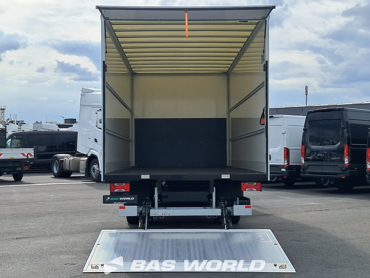 Other : Iveco Daily 70C18 Stängda lastbilskarosser