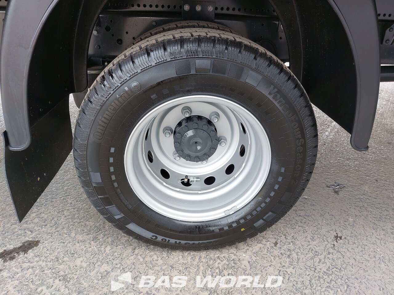 Other : Iveco Daily 70C18 Stängda lastbilskarosser