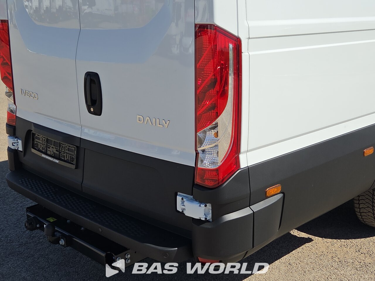 Other : Iveco Daily 35S18 закрыто