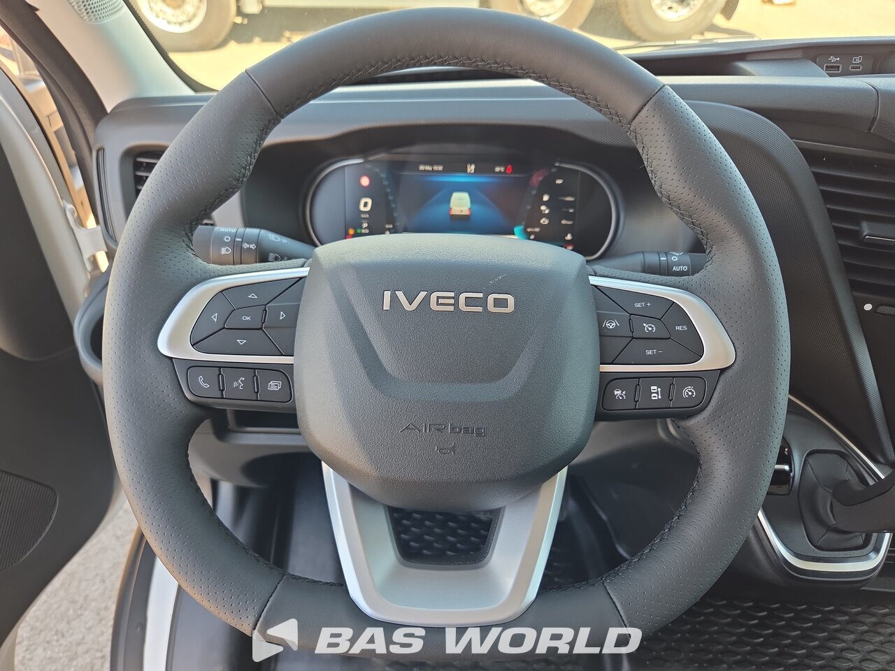 Other : Iveco Daily 35S18 закрыто