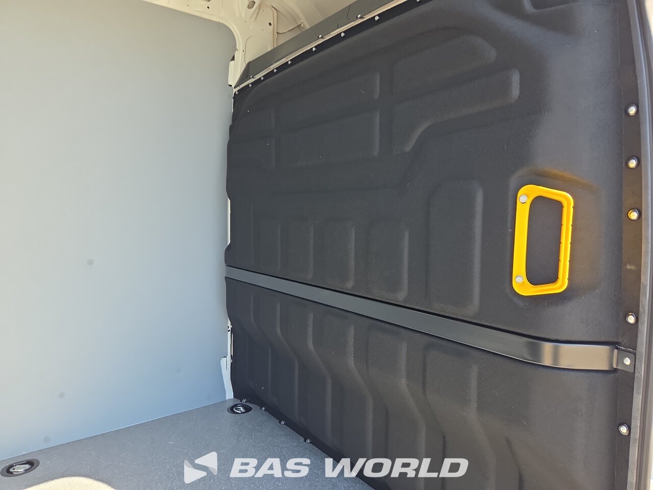 Other : Iveco Daily 35S18 закрыто
