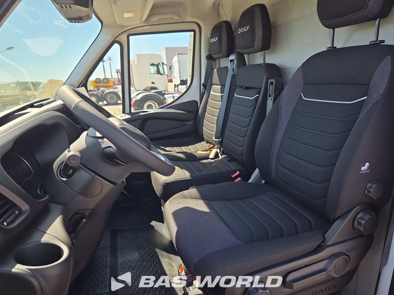 Other : Iveco Daily 35S18 закрыто