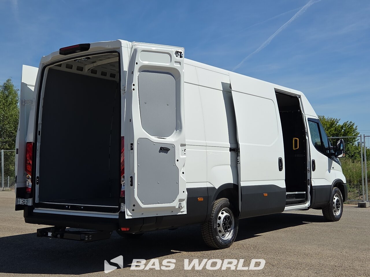Other : Iveco Daily 35S18 закрыто