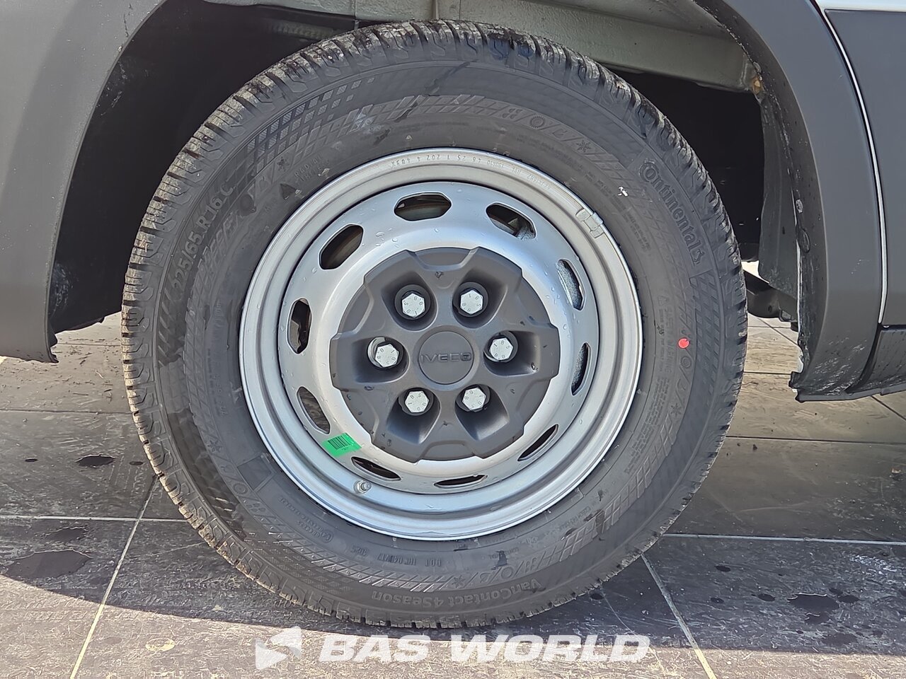 Other : Iveco Daily 35S18 Затворен ван