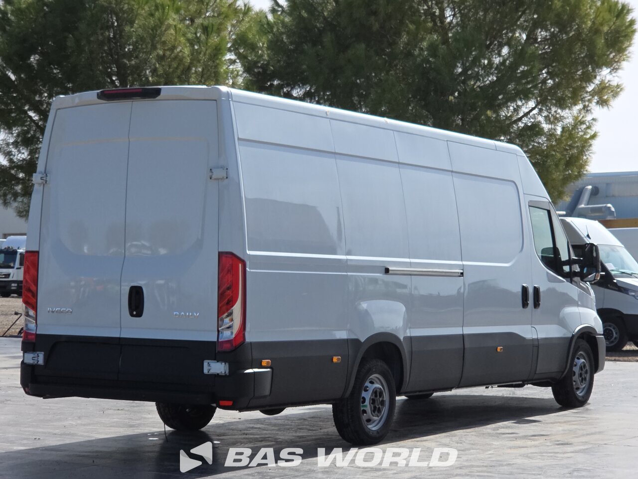 Other : Iveco Daily 35S18 Затворен ван