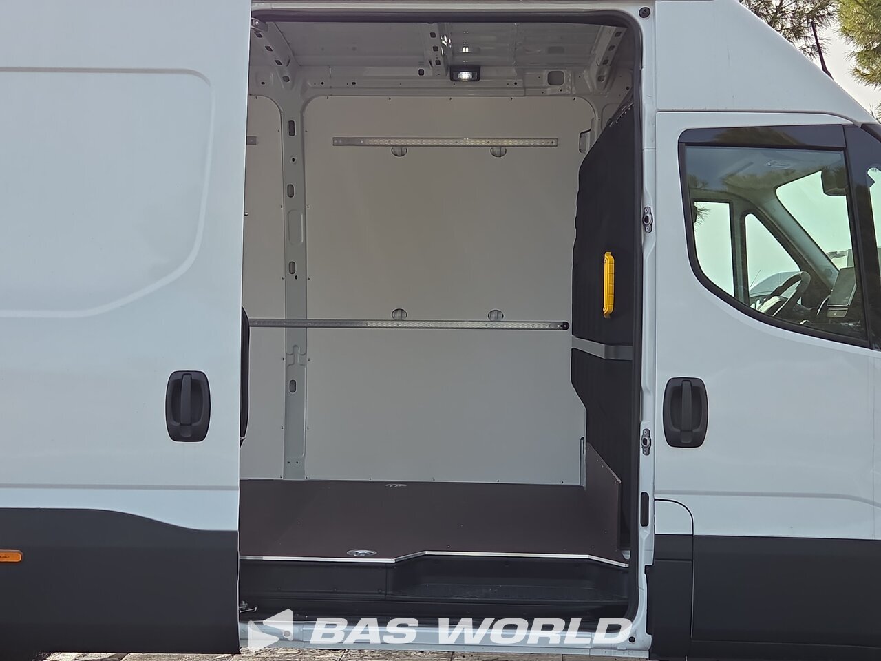 Other : Iveco Daily 35S18 Затворен ван