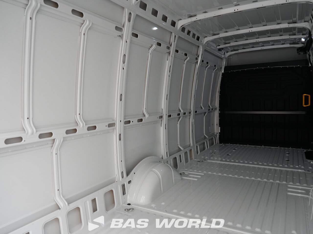 Other : Iveco Daily 35S18 Fourgon utilitaire