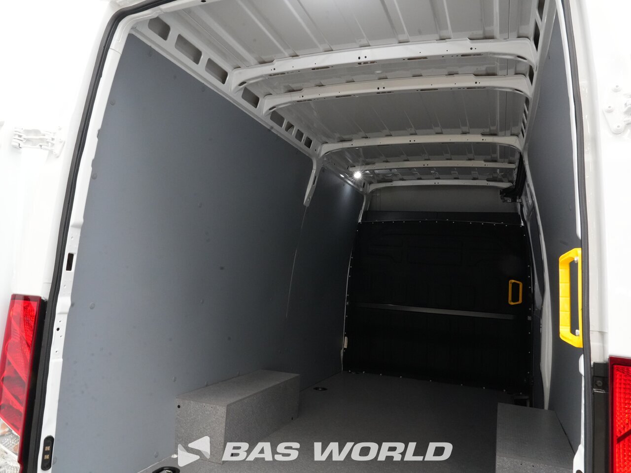 Other : Iveco Daily 35S16 Duba închisă