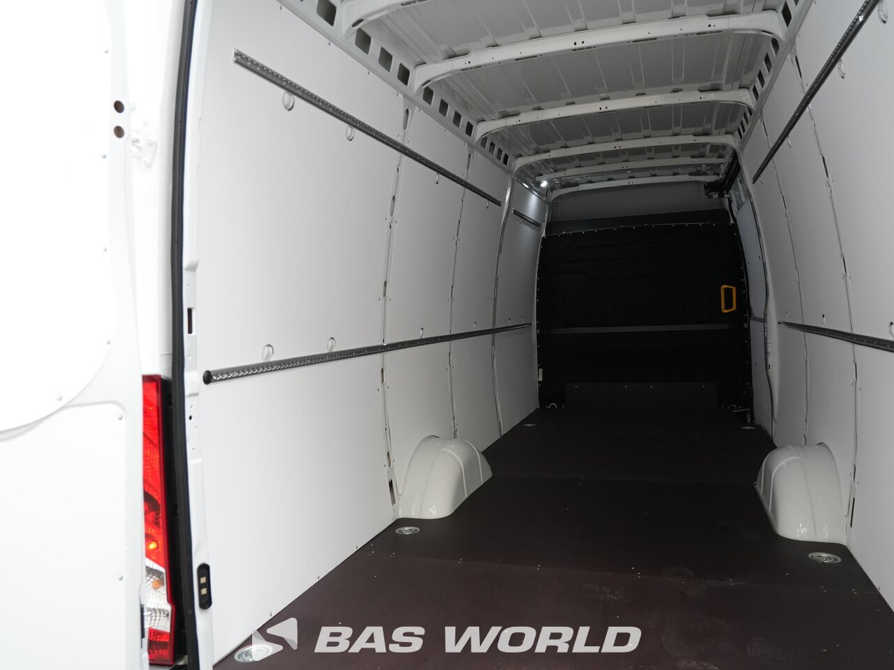 Other : Iveco Daily 35S16 Затворен ван