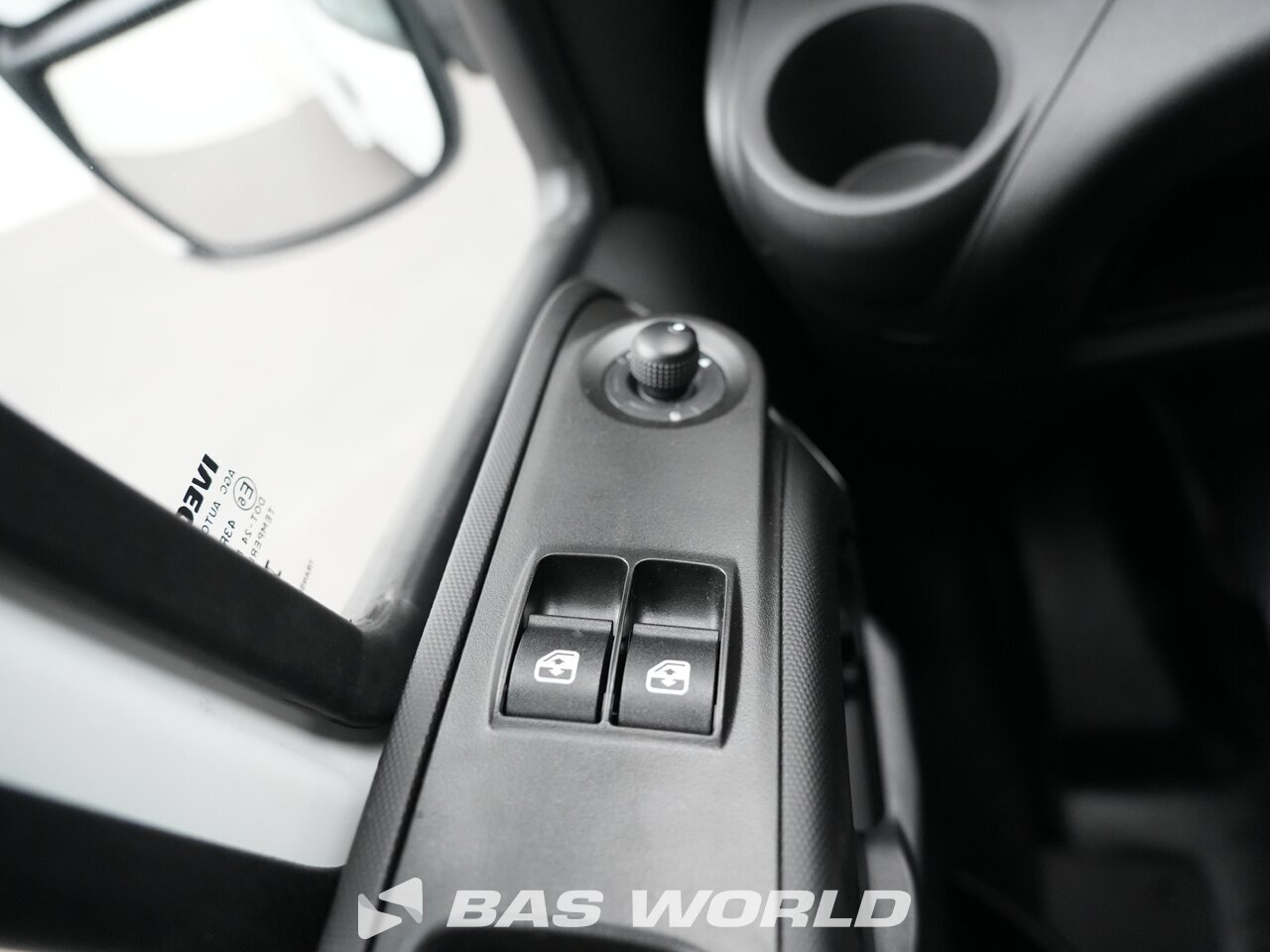 Other : Iveco Daily 35S16 Stängda lastbilskarosser