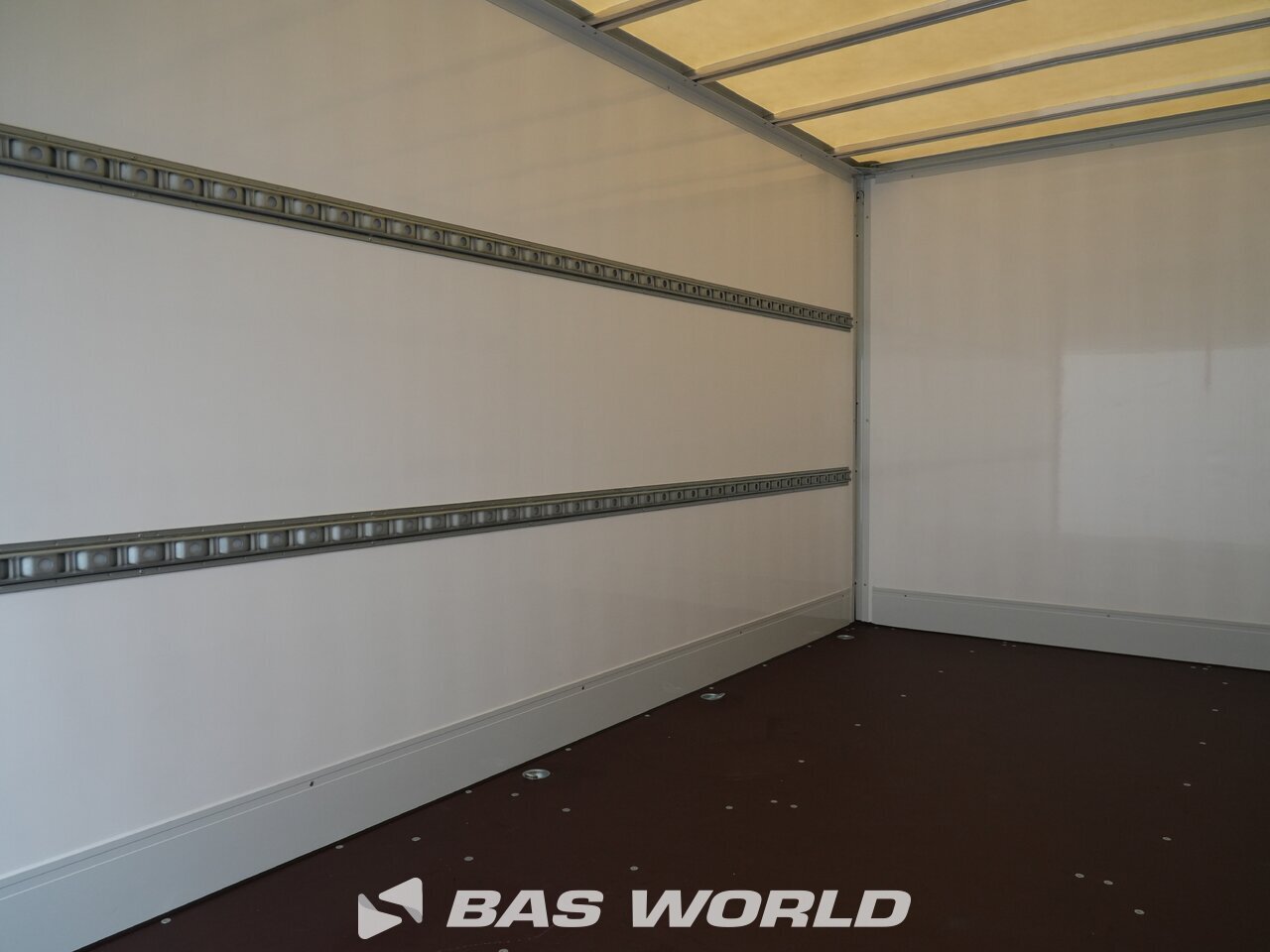Other : Iveco Daily 35S16 Stängda lastbilskarosser