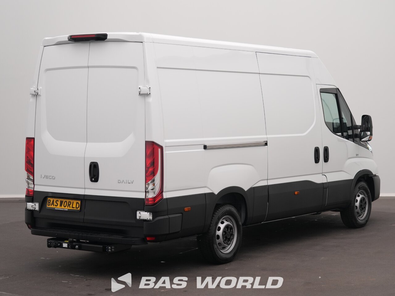 Other : Iveco Daily 35S18 Затворен ван