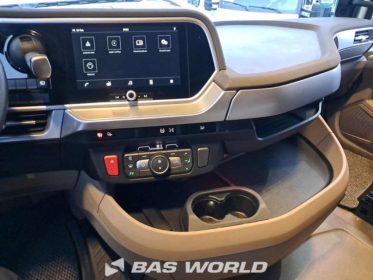 Other : DAF XG 480 Vetopöytäauto