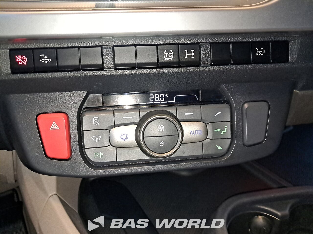 Other : DAF XG 480 Vetopöytäauto