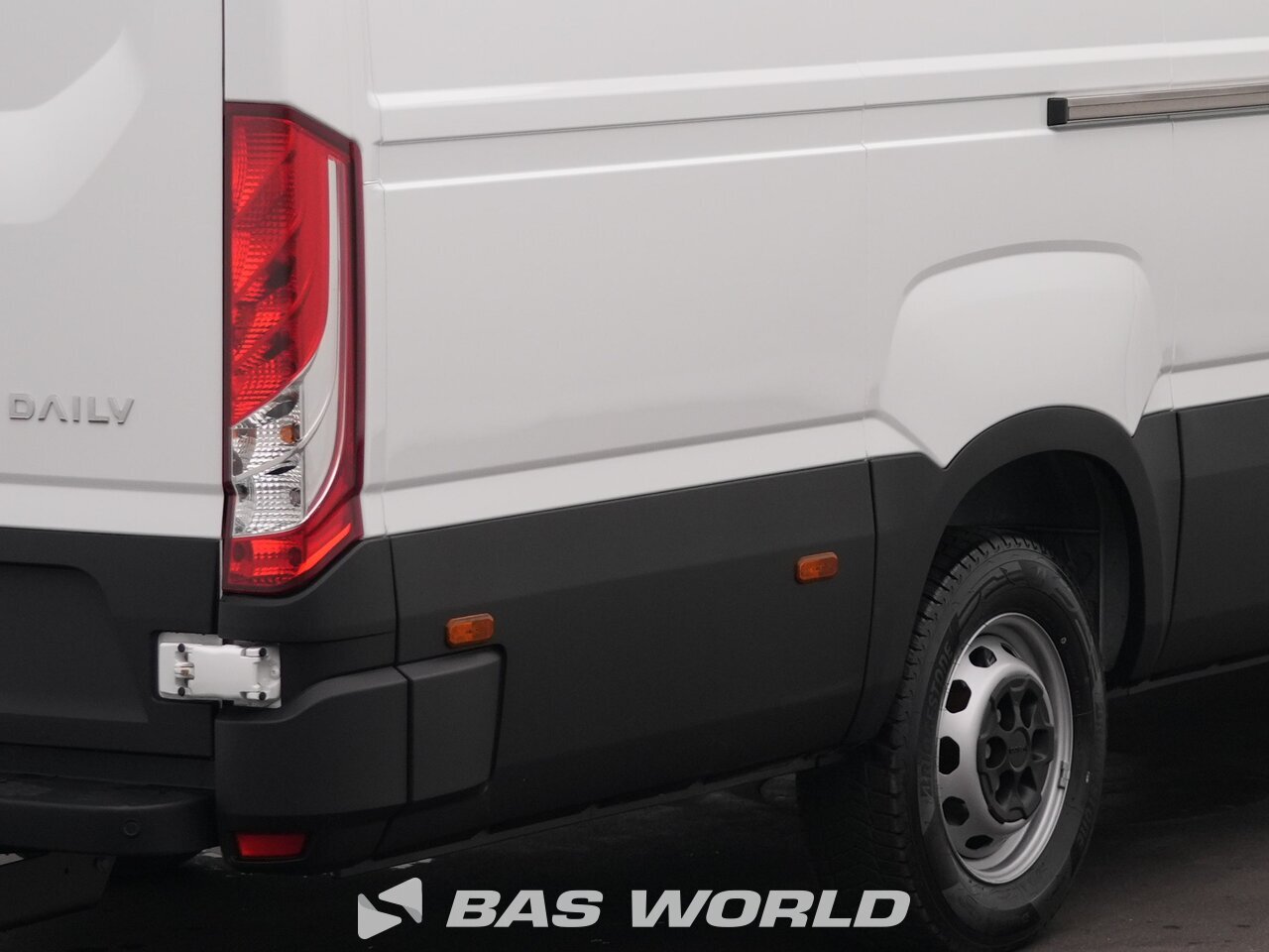 Other : Iveco Daily 35S18 Furgonetka