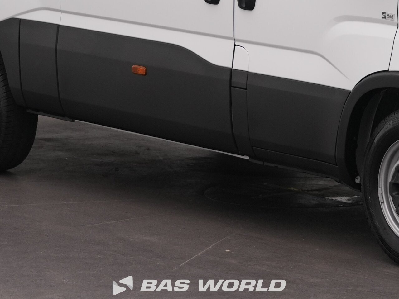 Other : Iveco Daily 35S18 Затворен ван