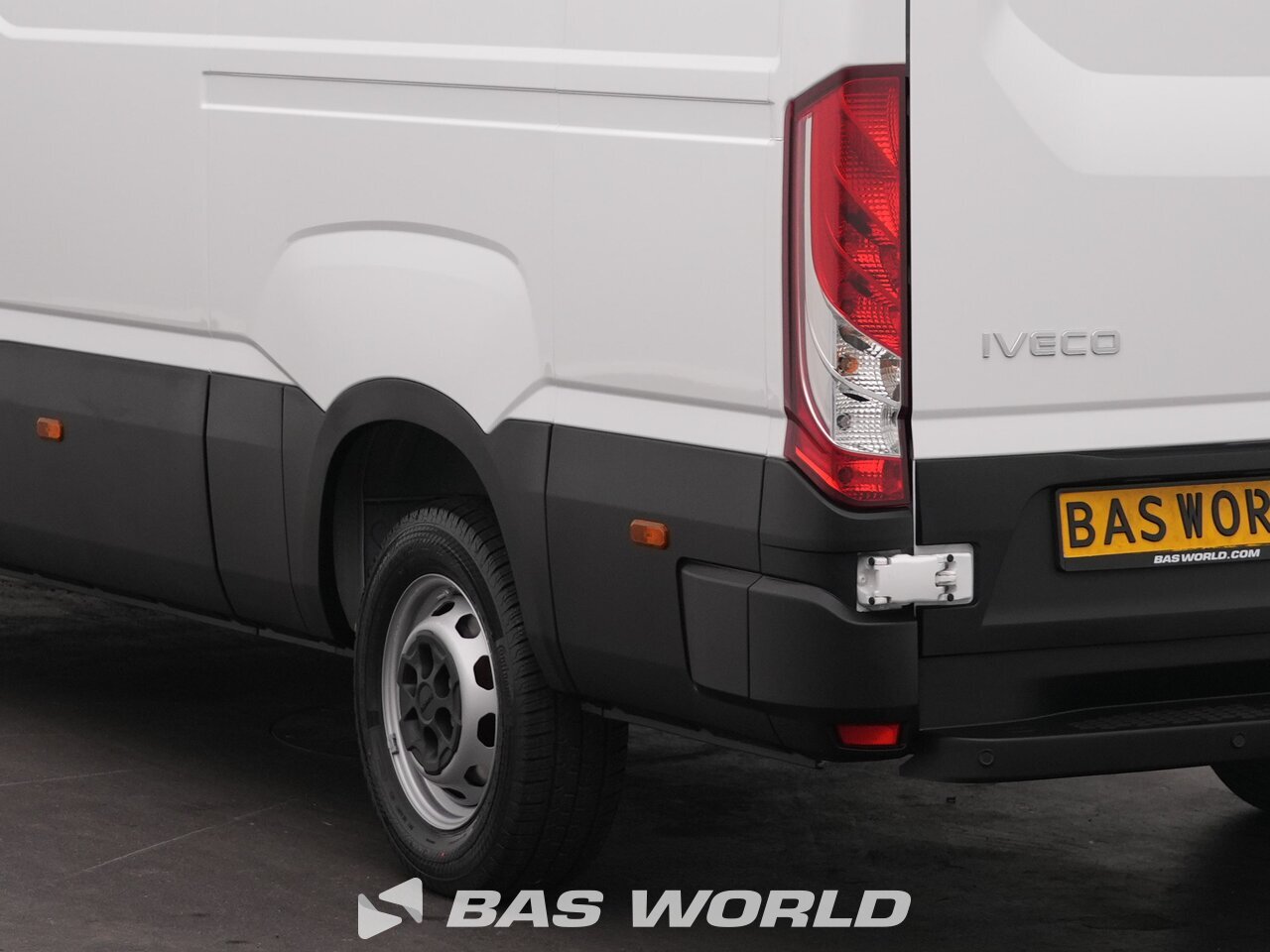 Other : Iveco Daily 35S18 Затворен ван