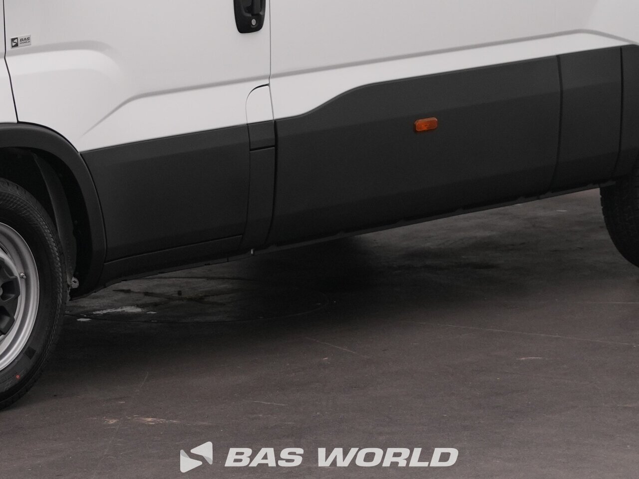 Other : Iveco Daily 35S18 Затворен ван