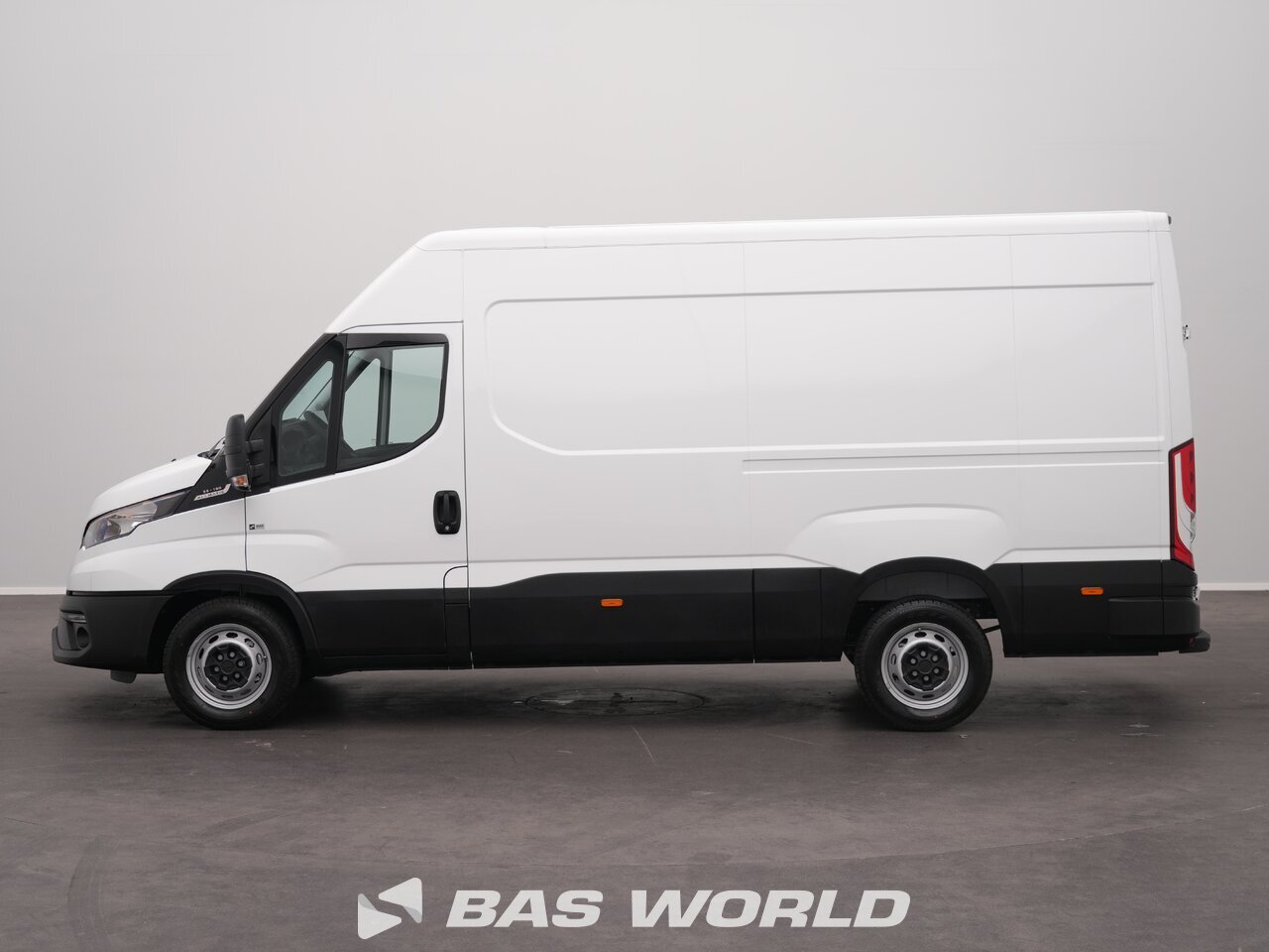 Other : Iveco Daily 35S18 Затворен ван