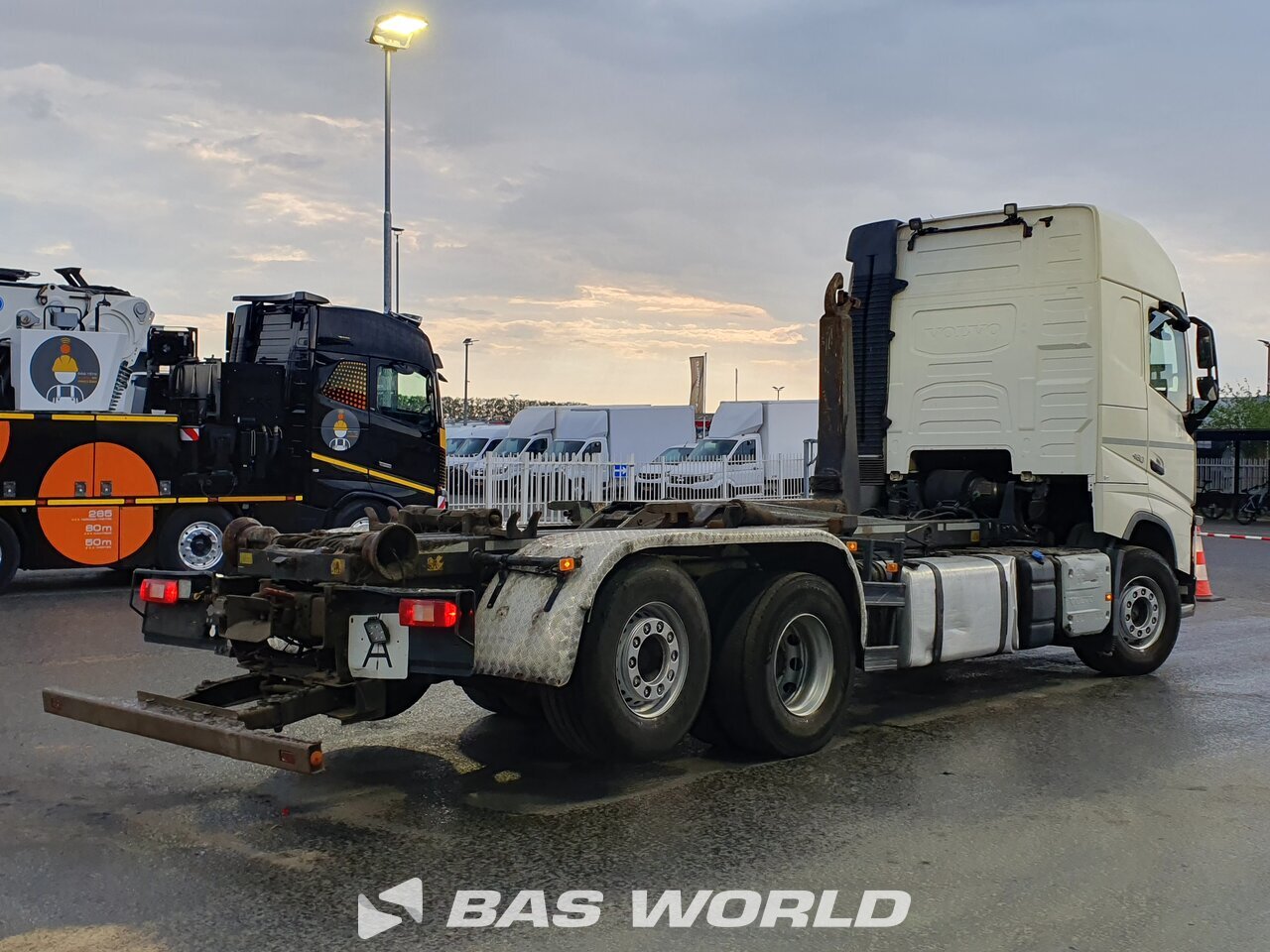 Other : Volvo FH 460 грузовик с крюковым погрузчиком
