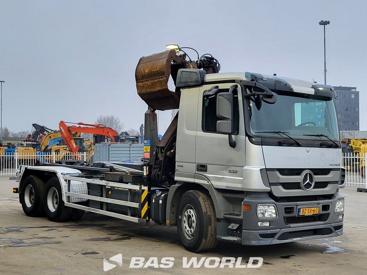 Other : Mercedes Actros 2532 شاحنة ذات خطاف