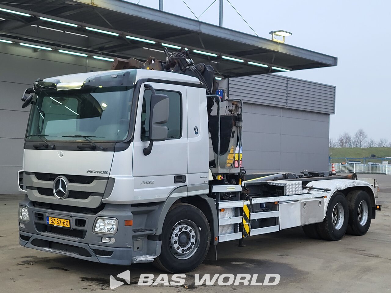 Other : Mercedes Actros 2532 شاحنة ذات خطاف