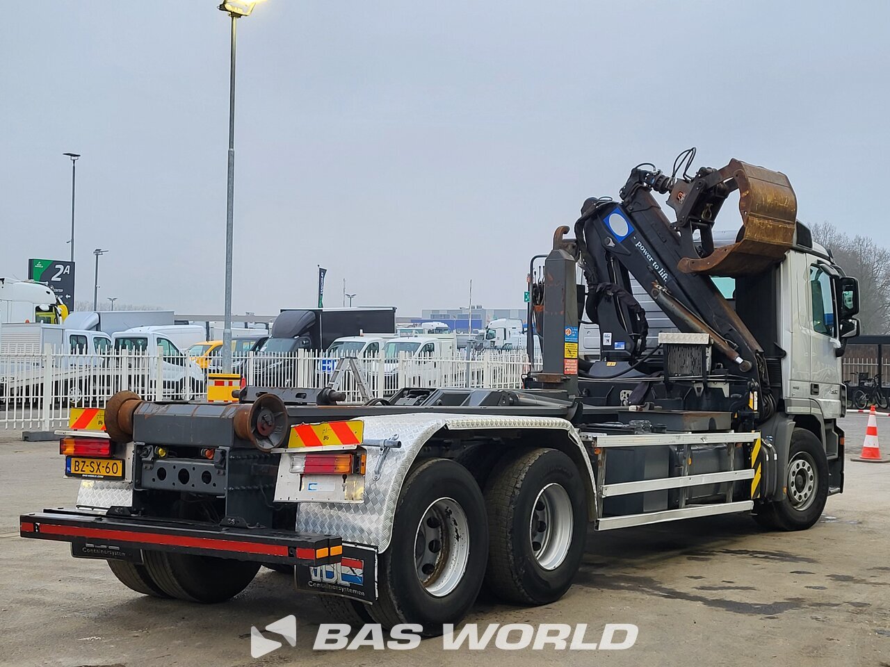 Other : Mercedes Actros 2532 شاحنة ذات خطاف