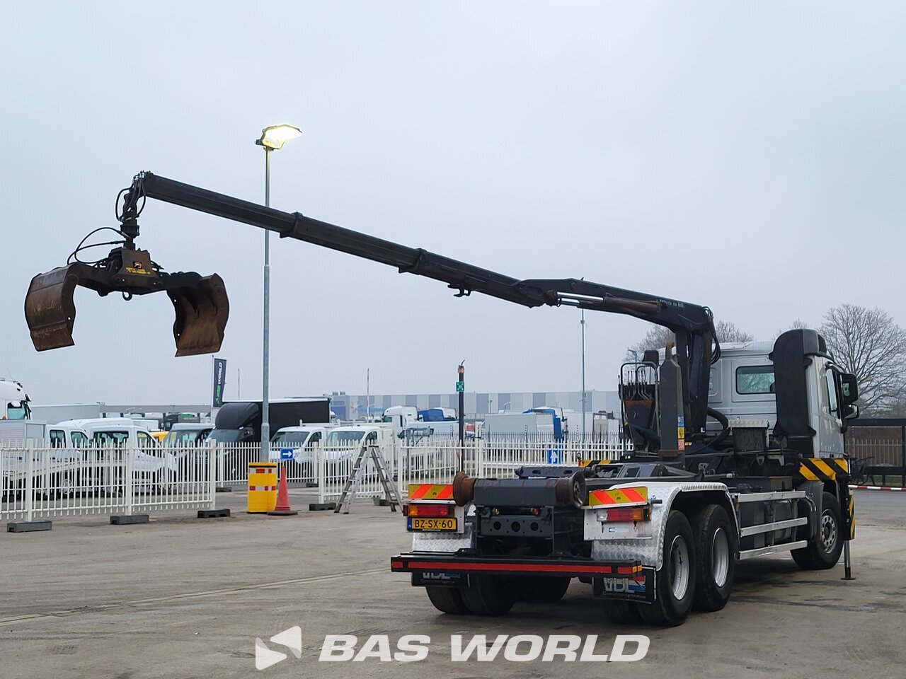Other : Mercedes Actros 2532 شاحنة ذات خطاف