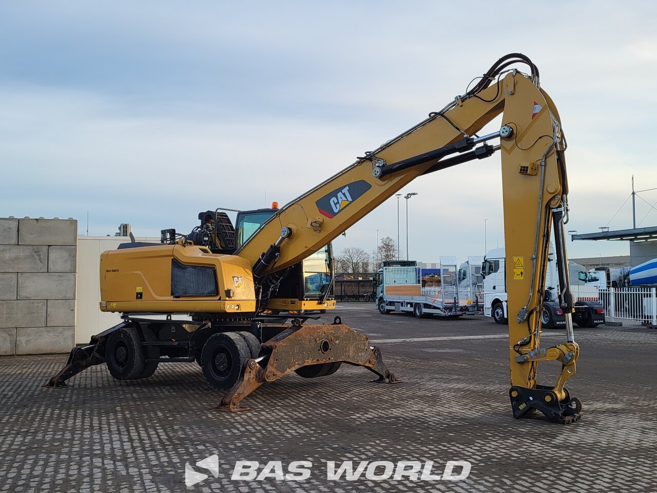 Other : Caterpillar MH3024 مناولات المخلفات مناولات صناعية