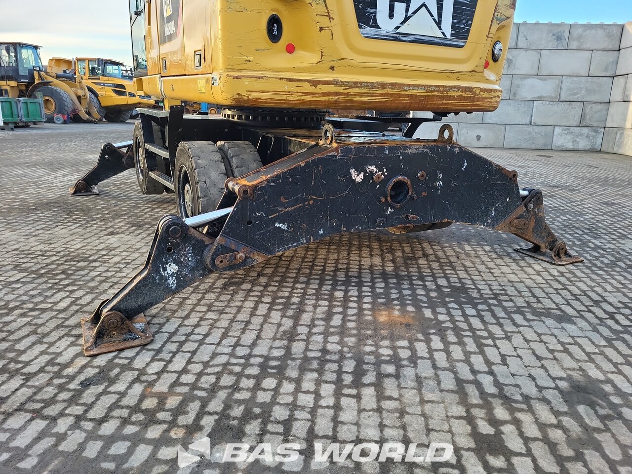 Other : Caterpillar MH3024 مناولات المخلفات مناولات صناعية