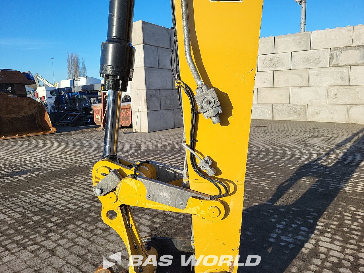 Other : Caterpillar MH3024 مناولات المخلفات مناولات صناعية